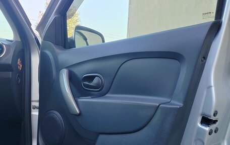 Renault Logan II, 2021 год, 930 000 рублей, 14 фотография
