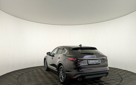 Mazda CX-4, 2023 год, 2 800 000 рублей, 7 фотография