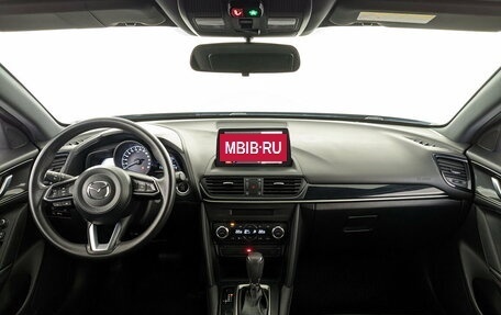 Mazda CX-4, 2023 год, 2 800 000 рублей, 14 фотография
