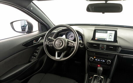 Mazda CX-4, 2023 год, 2 800 000 рублей, 25 фотография