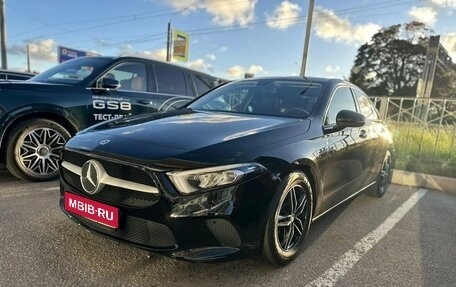 Mercedes-Benz A-Класс, 2019 год, 1 889 000 рублей, 1 фотография