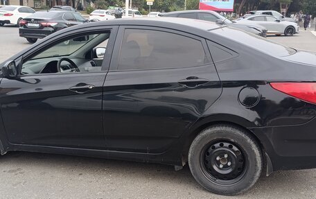 Hyundai Solaris II рестайлинг, 2013 год, 430 000 рублей, 5 фотография