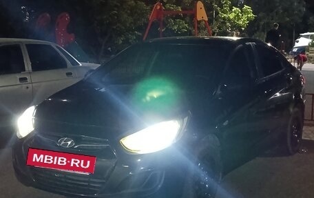 Hyundai Solaris II рестайлинг, 2013 год, 430 000 рублей, 10 фотография