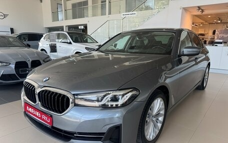 BMW 5 серия, 2021 год, 4 300 000 рублей, 1 фотография