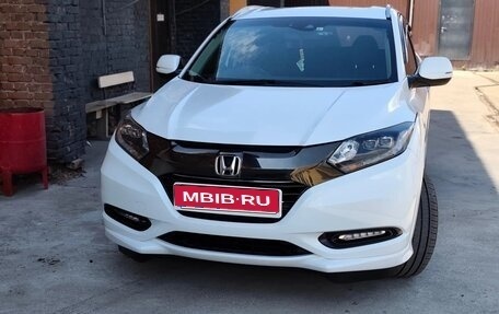 Honda Vezel, 2017 год, 1 680 000 рублей, 1 фотография