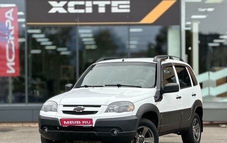 Chevrolet Niva I рестайлинг, 2019 год, 829 000 рублей, 1 фотография