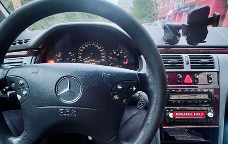 Mercedes-Benz E-Класс, 2000 год, 430 000 рублей, 5 фотография