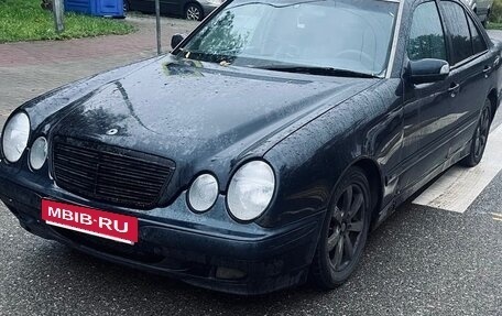 Mercedes-Benz E-Класс, 2000 год, 430 000 рублей, 2 фотография