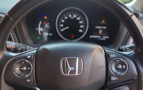 Honda Vezel, 2017 год, 1 680 000 рублей, 6 фотография