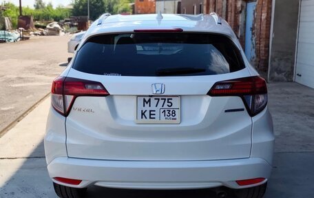 Honda Vezel, 2017 год, 1 680 000 рублей, 4 фотография