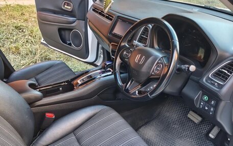 Honda Vezel, 2017 год, 1 680 000 рублей, 11 фотография