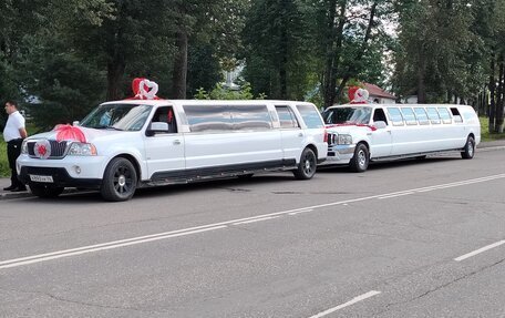 Lincoln Navigator, 2004 год, 450 000 рублей, 3 фотография