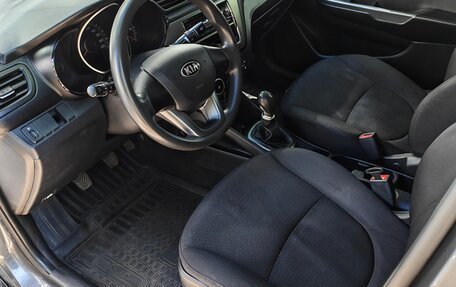 KIA Rio III рестайлинг, 2013 год, 700 000 рублей, 7 фотография