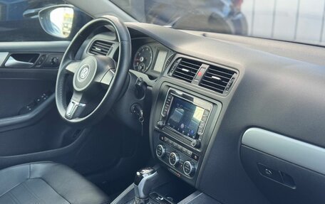 Volkswagen Jetta VI, 2012 год, 850 000 рублей, 19 фотография