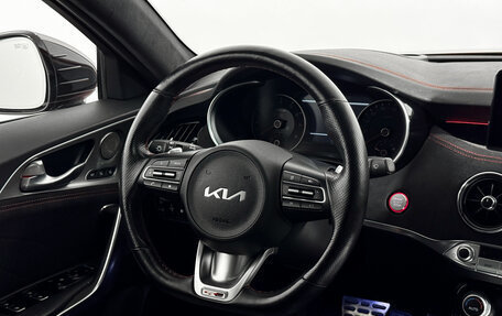 KIA Stinger I, 2022 год, 3 299 000 рублей, 17 фотография