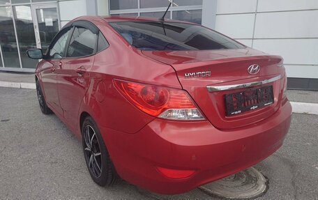 Hyundai Solaris II рестайлинг, 2013 год, 811 000 рублей, 5 фотография