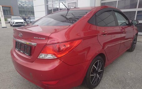 Hyundai Solaris II рестайлинг, 2013 год, 811 000 рублей, 7 фотография