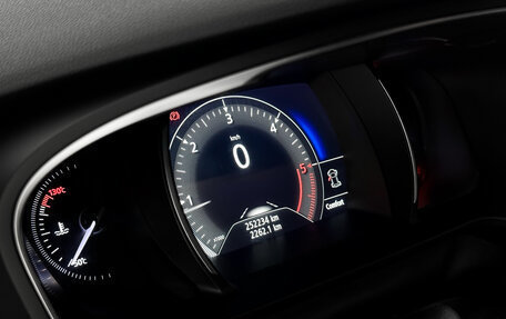 Renault Talisman, 2016 год, 1 650 000 рублей, 16 фотография