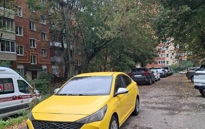 Hyundai Solaris II рестайлинг, 2021 год, 840 000 рублей, 1 фотография