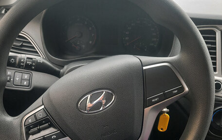 Hyundai Solaris II рестайлинг, 2021 год, 1 520 000 рублей, 19 фотография