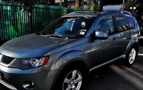 Mitsubishi Outlander III рестайлинг 3, 2008 год, 990 000 рублей, 3 фотография