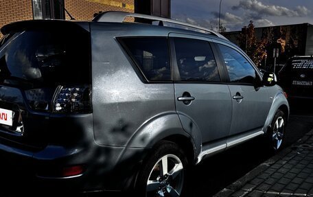 Mitsubishi Outlander III рестайлинг 3, 2008 год, 990 000 рублей, 8 фотография
