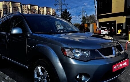 Mitsubishi Outlander III рестайлинг 3, 2008 год, 990 000 рублей, 9 фотография