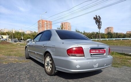 Hyundai Sonata IV рестайлинг, 2005 год, 395 000 рублей, 4 фотография