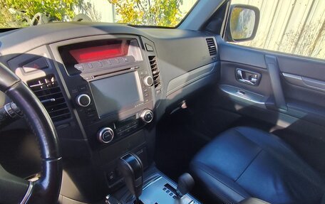 Mitsubishi Pajero IV, 2011 год, 1 700 000 рублей, 7 фотография