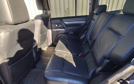 Mitsubishi Pajero IV, 2011 год, 1 700 000 рублей, 9 фотография