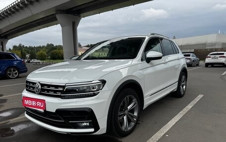 Volkswagen Tiguan II, 2020 год, 2 850 000 рублей, 2 фотография