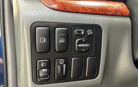 Toyota Land Cruiser Prado 120 рестайлинг, 2006 год, 1 985 000 рублей, 11 фотография