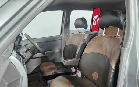 Nissan Cube II, 2002 год, 195 000 рублей, 11 фотография