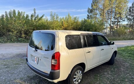 Toyota Probox I, 2011 год, 865 000 рублей, 2 фотография