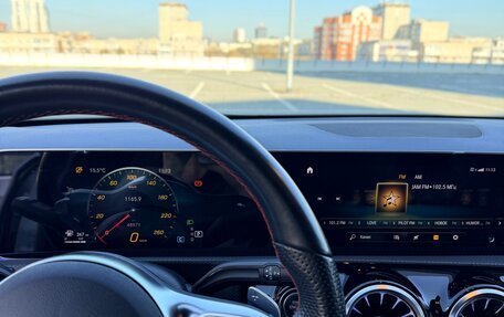 Mercedes-Benz A-Класс, 2019 год, 3 100 000 рублей, 5 фотография