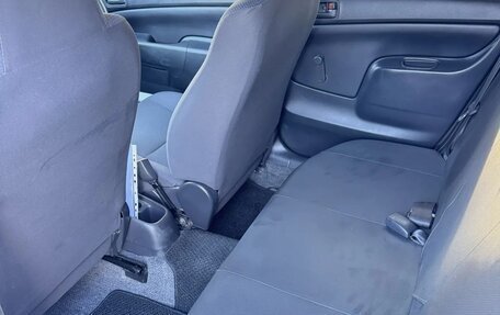 Toyota Probox I, 2011 год, 865 000 рублей, 10 фотография