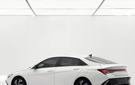 Hyundai Elantra, 2023 год, 1 490 000 рублей, 4 фотография