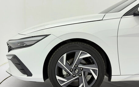 Hyundai Elantra, 2023 год, 1 490 000 рублей, 8 фотография