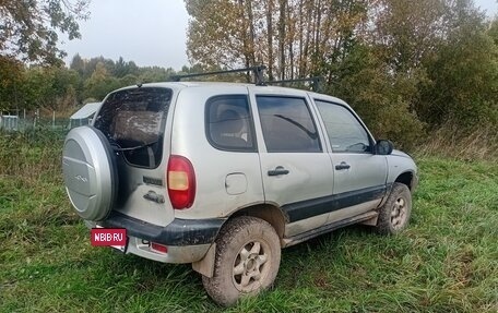 Chevrolet Niva I рестайлинг, 2003 год, 190 000 рублей, 2 фотография