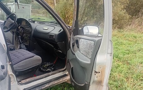 Chevrolet Niva I рестайлинг, 2003 год, 190 000 рублей, 8 фотография