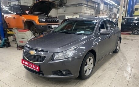 Chevrolet Cruze II, 2012 год, 619 000 рублей, 3 фотография