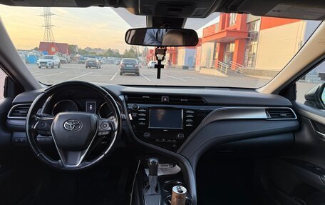 Toyota Camry, 2020 год, 2 050 000 рублей, 5 фотография