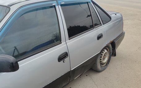 Daewoo Nexia I рестайлинг, 1999 год, 130 000 рублей, 2 фотография