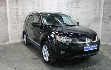 Mitsubishi Outlander III рестайлинг 3, 2008 год, 825 000 рублей, 3 фотография