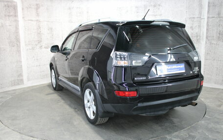 Mitsubishi Outlander III рестайлинг 3, 2008 год, 825 000 рублей, 8 фотография
