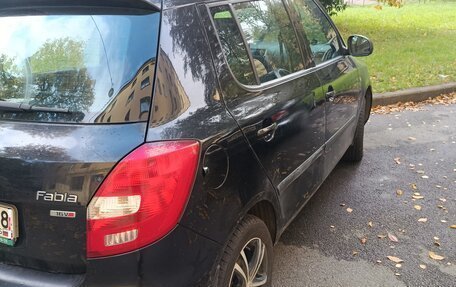 Skoda Fabia II, 2011 год, 715 000 рублей, 2 фотография