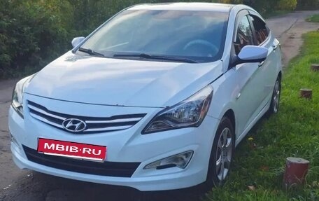 Hyundai Solaris II рестайлинг, 2015 год, 750 000 рублей, 2 фотография