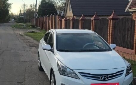 Hyundai Solaris II рестайлинг, 2015 год, 750 000 рублей, 4 фотография