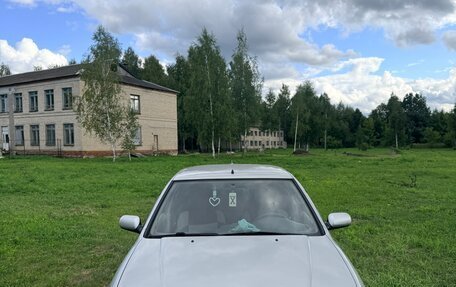 Nissan Primera II рестайлинг, 2001 год, 160 000 рублей, 17 фотография