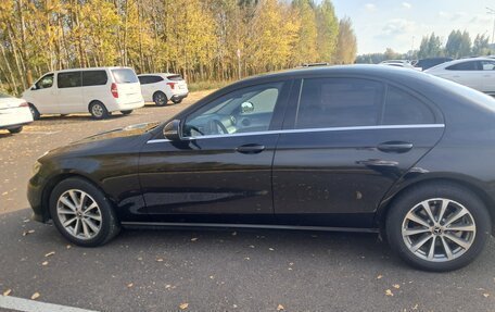 Mercedes-Benz E-Класс, 2018 год, 1 700 000 рублей, 6 фотография